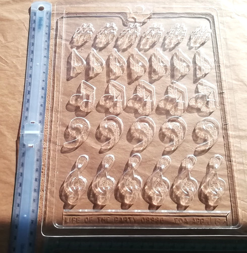 Music symbols chocolate - , mould