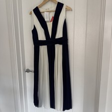 Berkertex Dress - Size 12 BNWT