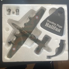 Atlas Editions Aviation Dir Cast Model Handley Page Halifax 1:144