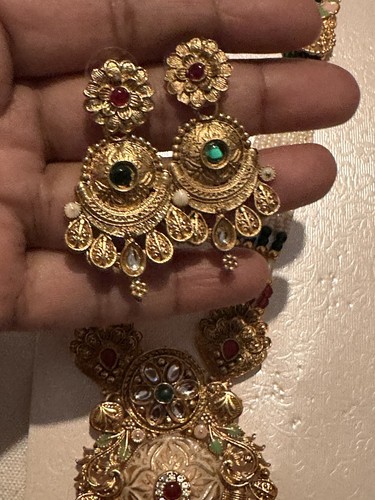 Indian pakistani dubai - pakistani,