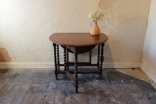 Waring & Gillow – Antique