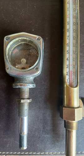 Vintage car temperature - car, gauges
