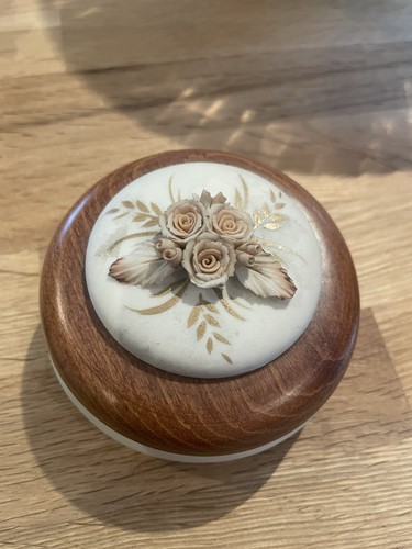 Capodimonte trinket dish - trinket,