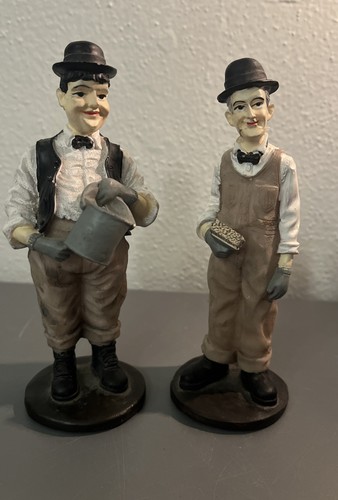 Rare laurel and - 5", tall