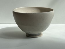 Deirdre Burnett - 1939-2002 - small footed studio bowl - Lucie Rie era