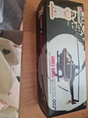 Corgi james bond collection - james,
