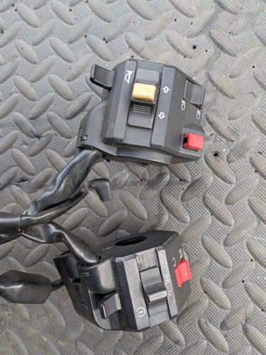 Triumph 900 handlebar - triumph, switches