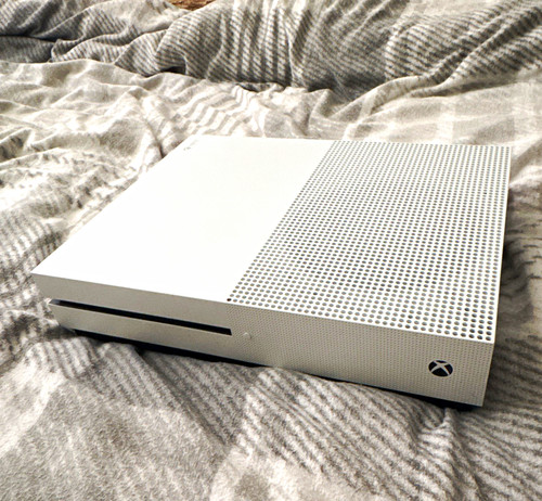 Microsoft xbox one 1tb white - xbox,