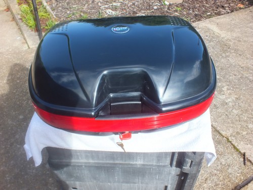 Givi e360 top box good - top, in