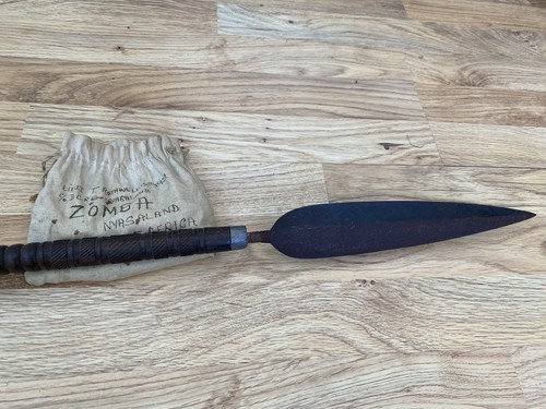 East african short - east, short-bladed