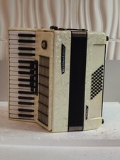 Piano accordion akkordeon WELTMEISTER Stella 48 bass