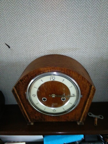 Vintage perivale 8 - 8, day
