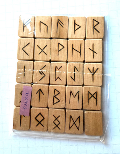 ольха alder wood rune set - Ольха,