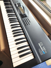 korg 01wfd workstation synth