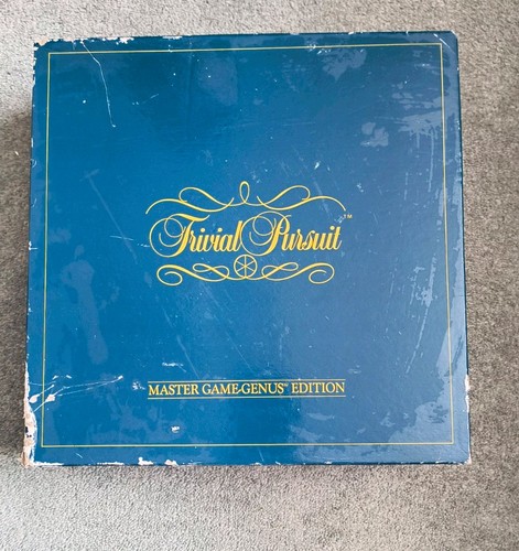 Trivial pursuit master board - trivial,