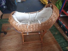 Wicker Baby Crib with Stand