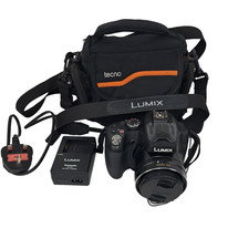 Digital Camera Panasonic Lumix DMC-FZ72 16MP 60x Zoom Lens Charger Battery Bag