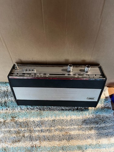 Vintage ultra trasistor radio - ultra,
