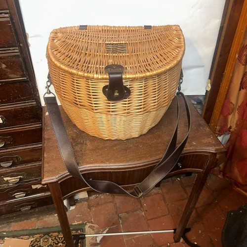 Vintage large wicker - vintage,