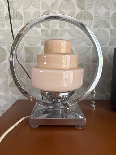 Vintage art deco lamp