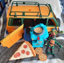Teenage Mutant Ninja Turtles Pizza Van Playset 2023 Figures&Accessories Included