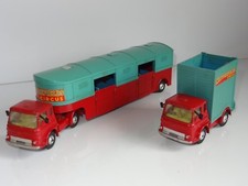(S) corgi  CHIPPERFIELDS CIRCUS BEDFORD TK HORSEBOX & GIRAFFE LORRY 1130 502