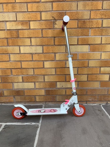Hello kitty scooter