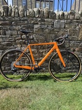 *SHOWROOM CONDITION* FORME