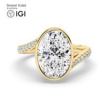 Oval Diamond Engagement Ring
