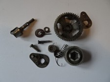 TAMIYA FOX 2 GEARS + PARTS