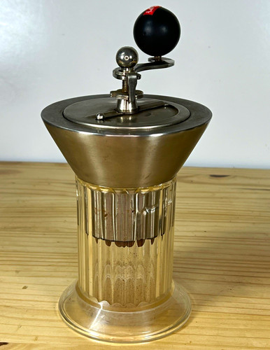 Bodum manual coffee grinder - coffee,
