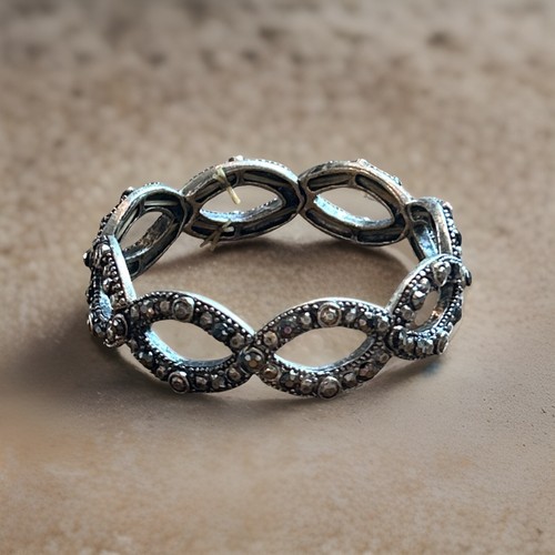 Gorgeous vintage silver tone - vintage,