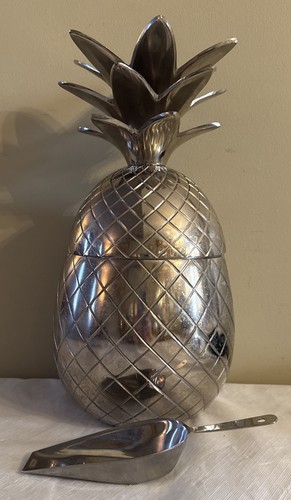 Vntg large silver - large,