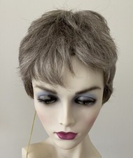 Toni Wig By Dimples. Colour