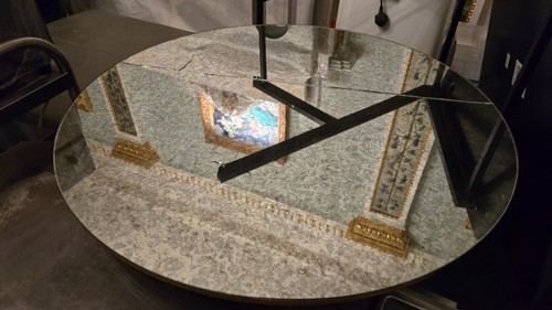 Round dining table with - dining,