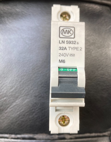 5932 32a type mcb - 5932, 2