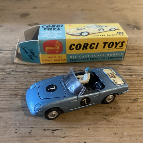 Corgi toys 318 lotus elan - toys,