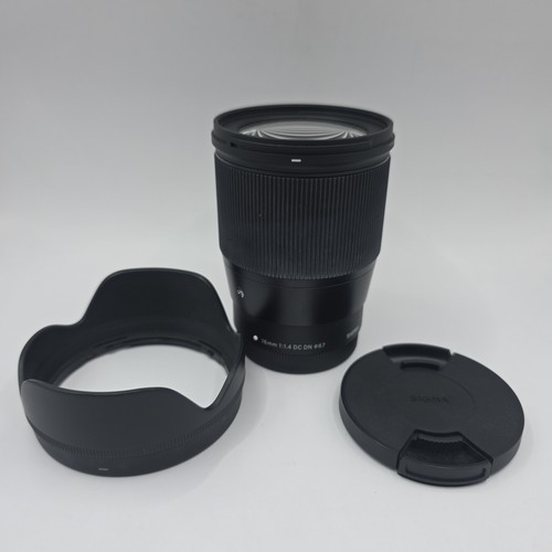 Sigma 16mm dc - 16mm, f/1.4