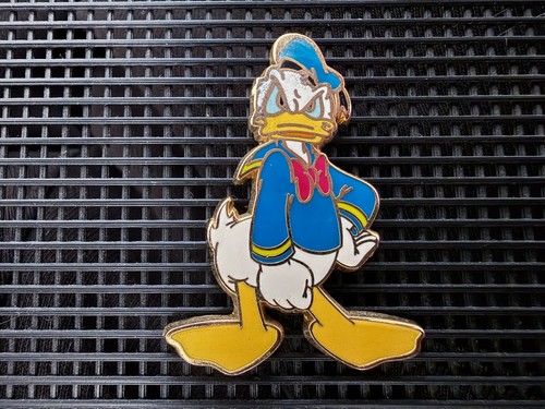 2011 donald duck full body - 2011, dlp