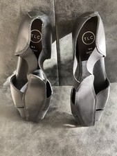 Ladies Leather Shoes Size 6