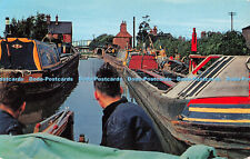 R545860 Britains Inland Waterways Narrow boats on Oxford Canal at Hawkesbury Jun