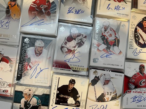 Future watch autograph - autograph, cards