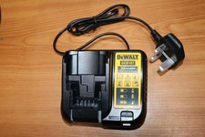 DEWALT DCB107 BATTERY CHARGER FOR 10.8V, 14.4V & 18V XR LI-ION SLIDE BATTERIES