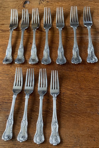 Antique kings pattern - 11,