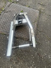 Suzuki GSX 1400 2006    swingarms