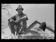 Unharnessing team of horses