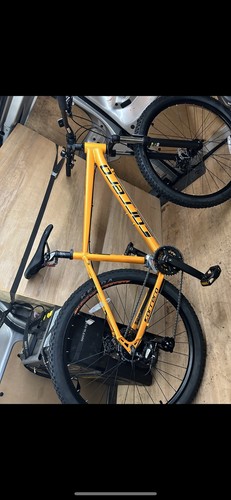 Carrera mountain bike - carrera,