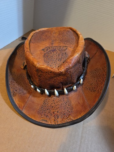 Rare jacaru genuine croc - jacaru,