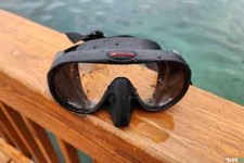 HOLLIS  M1  FRAMELESS  SCUBA