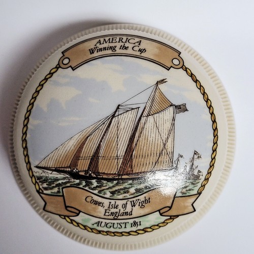 Yacht america winning - winning, isle